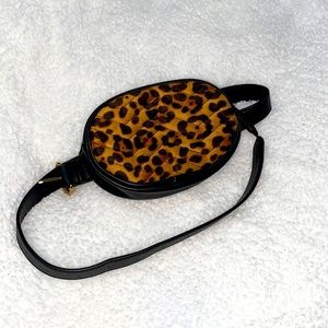LEOPARD PRINT BELT PURSE